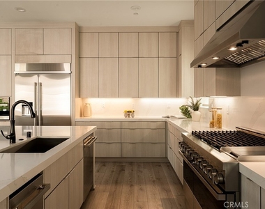 20601 W Overlook Court - Photo Thumbnail 12