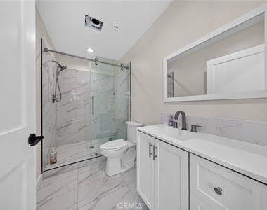 7940 Atoll Avenue - Photo Thumbnail 19