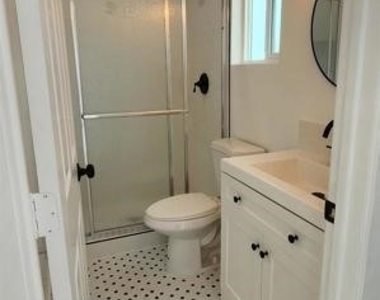2421 L St. - Photo Thumbnail 10