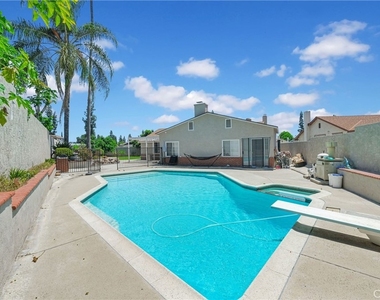 344 S Frankfurt Avenue - Photo Thumbnail 26