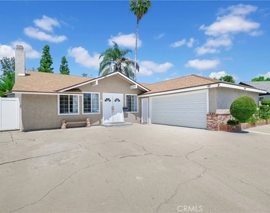 344 S Frankfurt Avenue - Photo Thumbnail 1