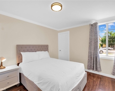 344 S Frankfurt Avenue - Photo Thumbnail 22