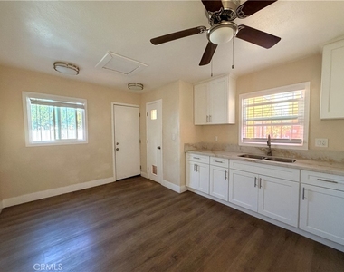 6803 Middleton Street - Photo Thumbnail 3