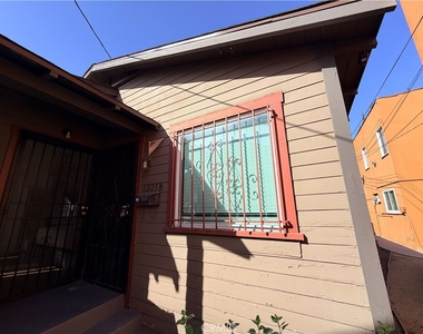 6803 Middleton Street - Photo Thumbnail 12