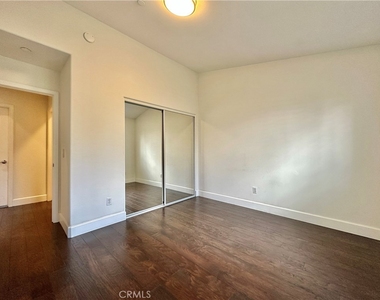 2222 Rockefeller Lane - Photo Thumbnail 20