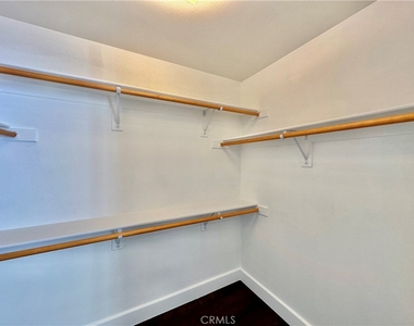 2222 Rockefeller Lane - Photo Thumbnail 32
