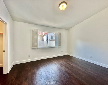 2222 Rockefeller Lane - Photo Thumbnail 18