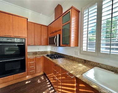 2222 Rockefeller Lane - Photo Thumbnail 7