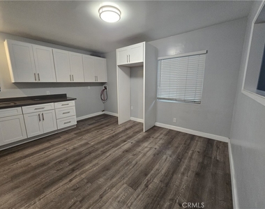 10813 Elliott - Photo Thumbnail 10