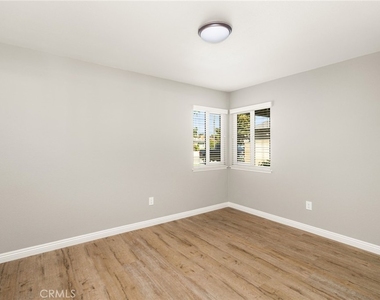 1046 E Chalynn - Photo Thumbnail 26