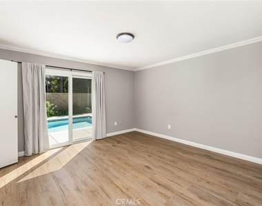 1046 E Chalynn - Photo Thumbnail 20
