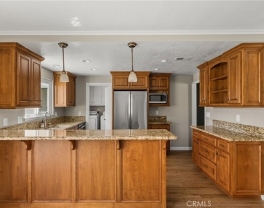 1046 E Chalynn - Photo Thumbnail 9