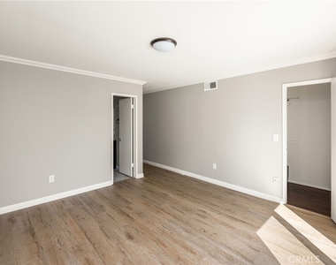 1046 E Chalynn - Photo Thumbnail 21