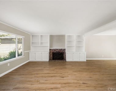 1046 E Chalynn - Photo Thumbnail 2