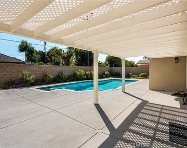 1046 E Chalynn - Photo Thumbnail 12
