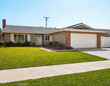 1046 E Chalynn - Photo Thumbnail 1