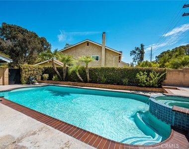 5463 Lupine - Photo Thumbnail 24