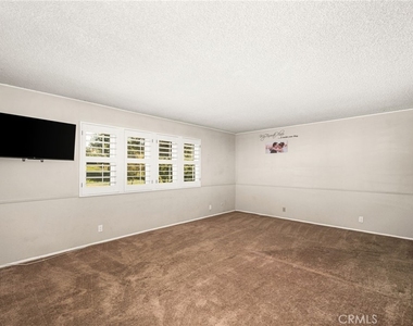 5463 Lupine - Photo Thumbnail 27