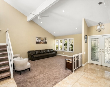 5463 Lupine - Photo Thumbnail 4