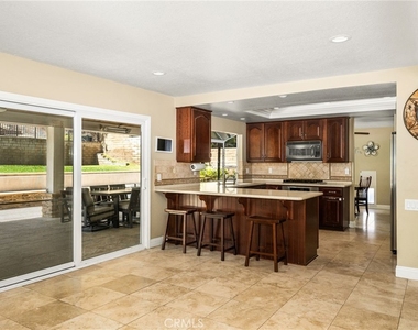5463 Lupine - Photo Thumbnail 13