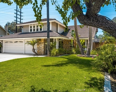 5463 Lupine - Photo Thumbnail 2