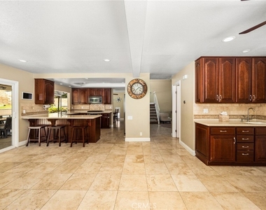 5463 Lupine - Photo Thumbnail 15
