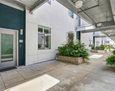 435 W Center Street - Photo Thumbnail 14