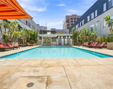 435 W Center Street - Photo Thumbnail 17