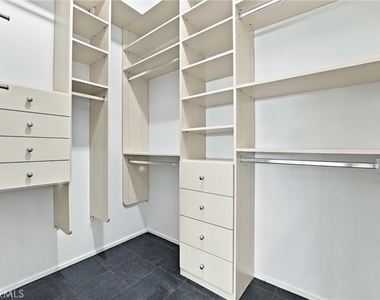 435 W Center Street - Photo Thumbnail 10