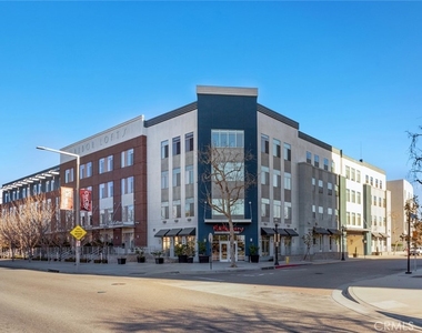 435 W Center Street - Photo Thumbnail 24