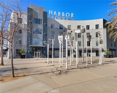 435 W Center Street - Photo Thumbnail 23