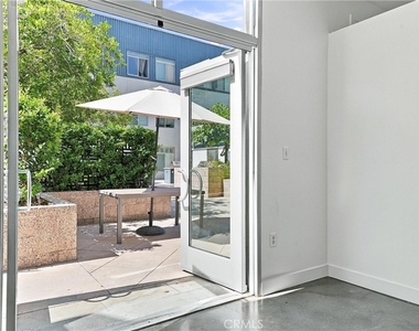 435 W Center Street - Photo Thumbnail 15