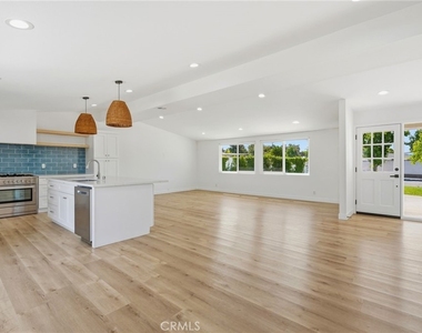 3097 Molokai Place - Photo Thumbnail 2