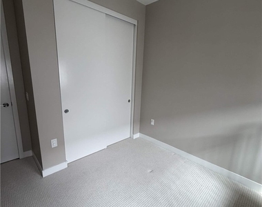 605 S Lyon Street - Photo Thumbnail 11