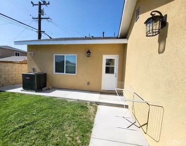 10573 Sycamore - Photo Thumbnail 7
