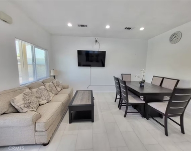 10573 Sycamore - Photo Thumbnail 4