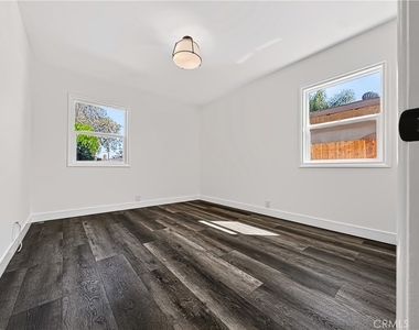 2026 Poinsettia Street N - Photo Thumbnail 37