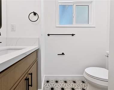 2026 Poinsettia Street N - Photo Thumbnail 35