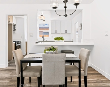 2026 Poinsettia Street N - Photo Thumbnail 15
