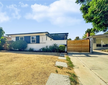 2026 Poinsettia Street N - Photo Thumbnail 1