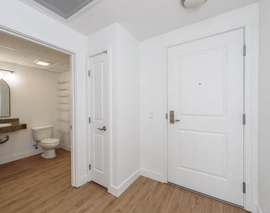 1080 Park Boulevard - Photo Thumbnail 8