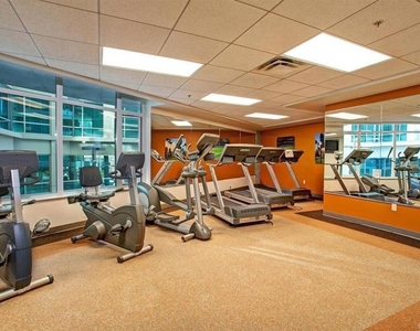 1080 Park Boulevard - Photo Thumbnail 14