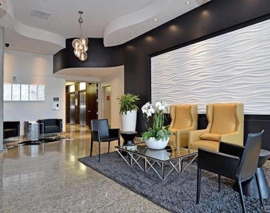 1080 Park Boulevard - Photo Thumbnail 15