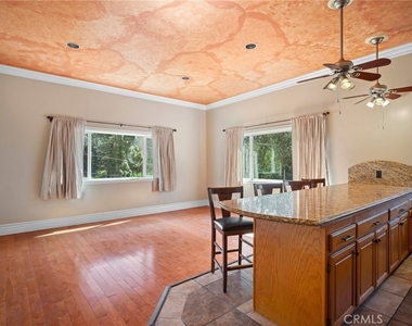 5809 Irving Avenue - Photo Thumbnail 5