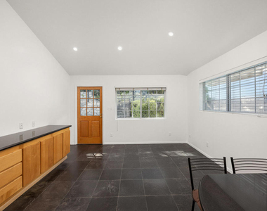 4541 Alveo Road - Photo Thumbnail 9