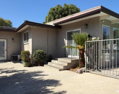 2322 Ivyland Avenue - Photo Thumbnail 32