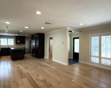 2322 Ivyland Avenue - Photo Thumbnail 4