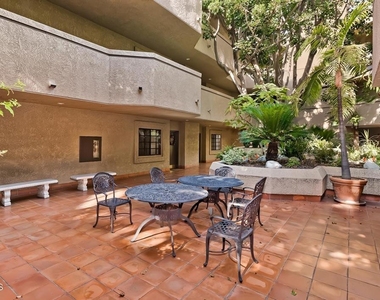 221 S Oak Knoll Avenue - Photo Thumbnail 30