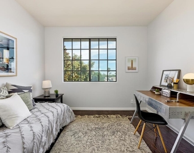 221 S Oak Knoll Avenue - Photo Thumbnail 24