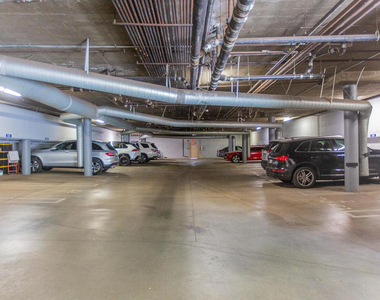 130 S Mentor Avenue - Photo Thumbnail 15